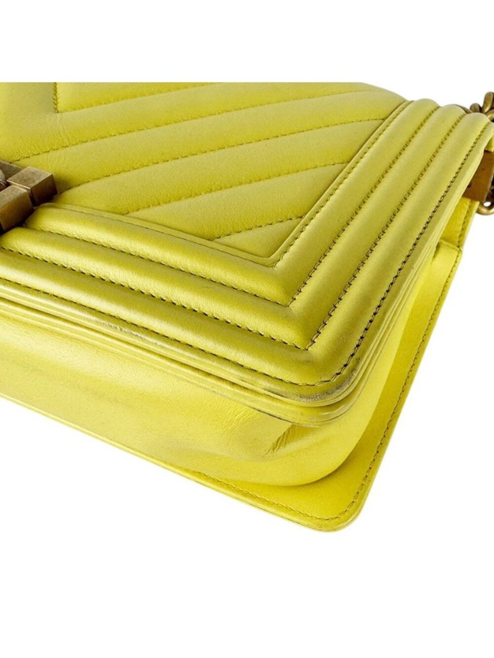 Chanel Shoulder Bag - Picture 8 of 13